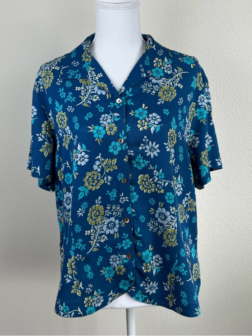 VTG Y2K Crazy Horse Coastal Floral Top Blue Rayon Button Front XL Vacation